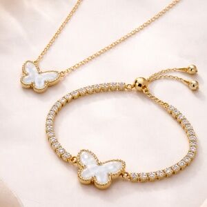 🦋 Sweet Butterflies  Mother of Pearl 18K Gold platted Set Necklace and Bracelet